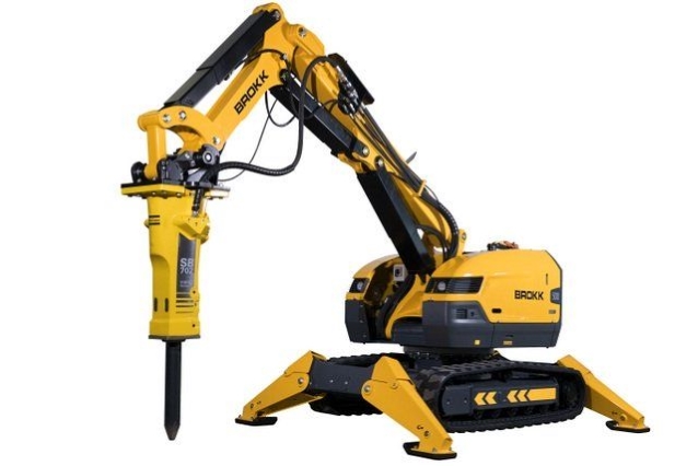 Presisi Pembongkaran Struktur Menggunakan Robot Demolisi Brokk